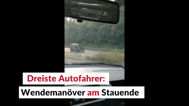 Hier wenden Autofahrer mitten auf der Autobahn