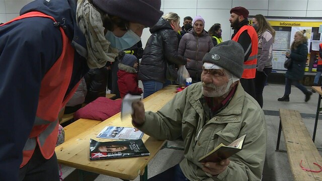 Ukraine-Flüchtlinge: Unübersichtliche Lage am Berliner Hauptbahnhof