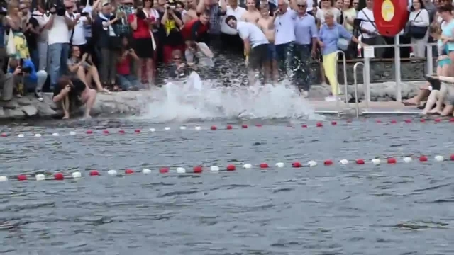 Endlich! Nach 46 Jahren dürfen wir wieder im Baldeneysee schwimmen