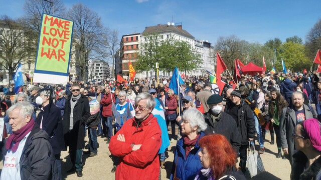 Berliner Ostermarsch: Gegen Krieg und Waffenlieferungen