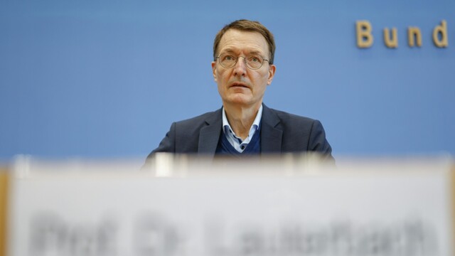 Lauterbach besteht weiterhin auf Impfpflicht