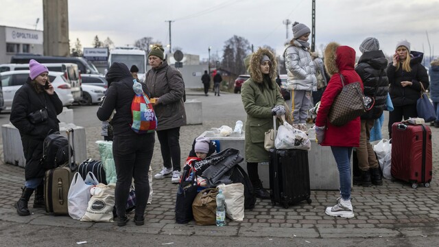 EU verspricht fliehenden Ukrainern "unbürokratische Hilfe"