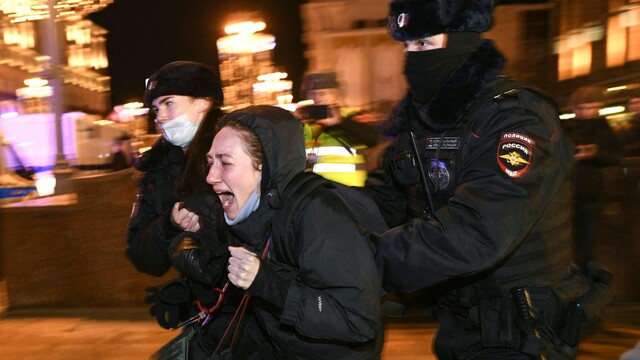 Russland: Hunderte Festnahmen bei Anti-Kriegs-Demonstrationen