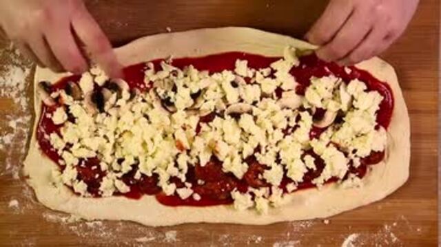 Pizza-B&auml;llchen: Geniales Fingerfood-Rezept f&uuml;r die Feiertage