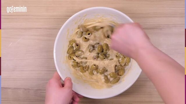 Mozzarella-Brot: Frisches Fladenbrot mit extra viel K&auml;se