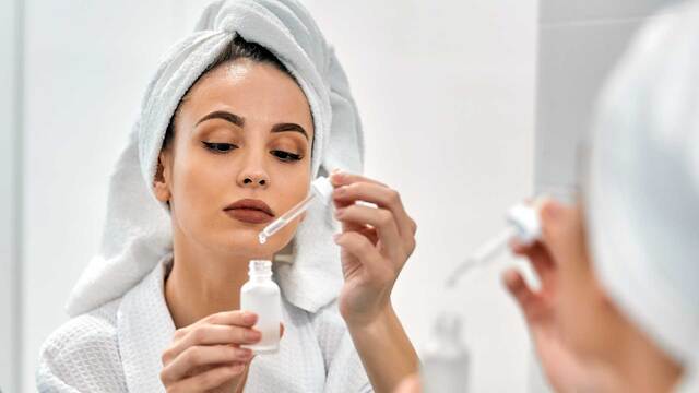 Fruchts&auml;urepeeling richtig anwenden: So funktioniert's