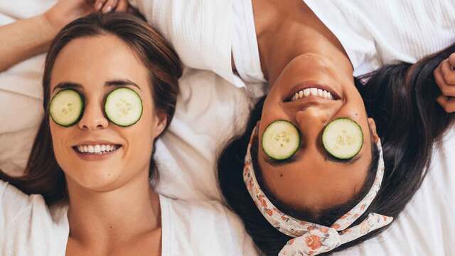 Augencreme - sag Augenringen und F&auml;ltchen den Kampf an!