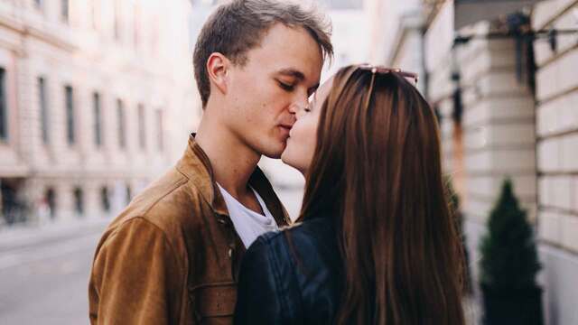 Richtig k&uuml;ssen: Diese K&uuml;sse lassen ihn garantiert dahinschmelzen!