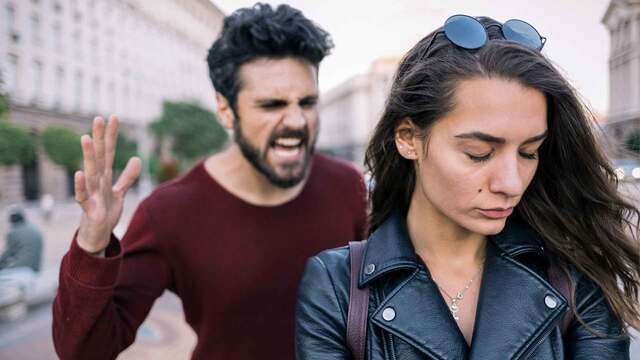 Passiv-aggressives Verhalten in der Beziehung: Daran erkennst du es!