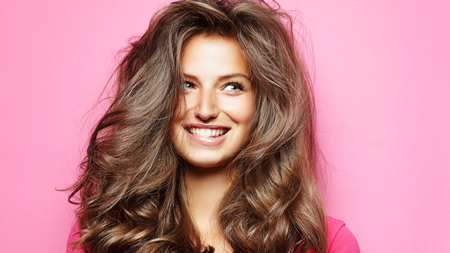 Lebensmittel f&uuml;r sch&ouml;ne Haare: Die sorgen f&uuml;r Glanz & F&uuml;lle!