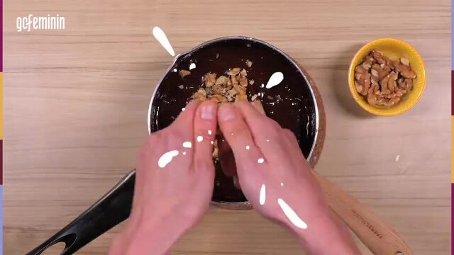 G&ouml;ttlichen Schokoladen Nusskuchen backen: Kein Kuchen ist saftiger!