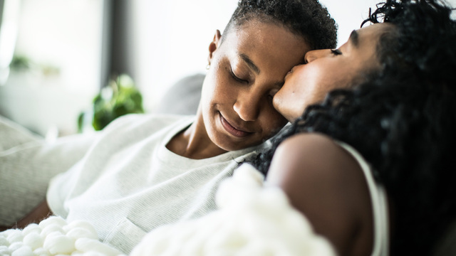 Panda-Syndrom: Was tun, wenn die Beziehung in der Kuschelfalle steckt?