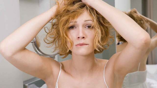 Babyhaare b&auml;ndigen: So stylst du die abstehenden H&auml;rchen